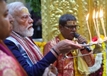 ಸೋಮನಾಥದಲ್ಲಿ ಪ್ರಧಾನಿ ಮೋದಿ ಅದ್ಧೂರಿ ‘ಶೌರ್ಯ ಯಾತ್ರೆ’| ಜನಸಾಗರದ ನಡುವೆ 108 ಕುದುರೆಗಳ ಮೆರವಣಿಗೆ