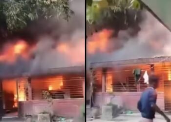 ಬಾಂಗ್ಲಾದಲ್ಲಿ ಹಿಂದೂ ಶಿಕ್ಷಕನ ಮನೆಗೆ ಬೆಂಕಿ.. ವಿಡಿಯೋ ವೈರಲ್‌!