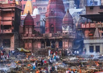 ಮಣಿಕರ್ಣಿಕಾ ಘಾಟ್ ವಿವಾದ | AI ಚಿತ್ರಗಳ ಮೂಲಕ ಸುಳ್ಳು ಸುದ್ದಿ ಹರಡಿದವರ ವಿರುದ್ಧ 8 ಎಫ್‌ಐಆರ್ ದಾಖಲು