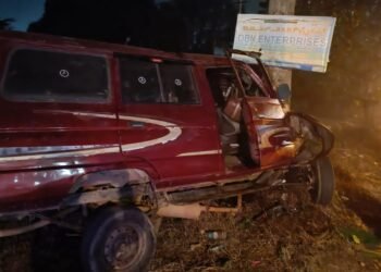 ಕೋಲಾರ | ರಸ್ತೆ ಬದಿಯ ಮರಕ್ಕೆ ಕಾರು ಡಿಕ್ಕಿ ;  ಓರ್ವ ಸಾವು