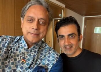 ಪ್ರಧಾನಿ ನಂತರ ಗಂಭೀರ್ ಅವರದ್ದೇ ಅತ್ಯಂತ ಕಠಿಣ ಕೆಲಸ” | ಟೀಮ್ ಇಂಡಿಯಾ ಕೋಚ್ ಬೆಂಬಲಕ್ಕೆ ನಿಂತ ಶಶಿ ತರೂರ್!