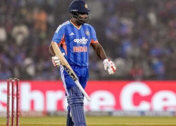 ಸಂಜು ಸ್ಯಾಮ್ಸನ್ ತಲೆ ಮೇಲೆ ತೂಗುಗತ್ತಿ | ಇಶಾನ್ ಕಿಶನ್ ಆರ್ಭಟಕ್ಕೆ ಸಂಜು ಸ್ಥಾನಕ್ಕೆ ಸಂಚಕಾರ?