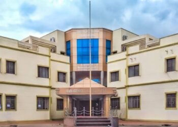 ಕೃಷ್ಣದೇವರಾಯ ವಿವಿಯಲ್ಲಿ 139 ಪ್ರೊಫೆಸರ್ ಹುದ್ದೆಗಳ ನೇಮಕ | 2.18 ಲಕ್ಷ ರೂ. ಸಂಬಳ