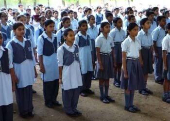 ಇನ್ನು ರಾಷ್ಟ್ರಗೀತೆಗೂ ಮುನ್ನ ‘ವಂದೇ ಮಾತರಂ’ ಕಡ್ಡಾಯ.. 6 ಚರಣಗಳನ್ನೂ ಹಾಡಲೇಬೇಕು | ಕೇಂದ್ರದಿಂದ ಹೊಸ ಮಾರ್ಗಸೂಚಿ