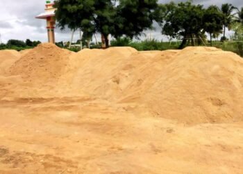 ಕುಂದಾಪುರದಲ್ಲಿ ಅಕ್ರಮ ಮರಳುಗಾರಿಕೆ |  ದೇವಾನಂದ ಶೆಟ್ಟಿ ಸೇರಿ 22 ಕೆಲಸಗಾರರು ಅಂದರ್