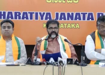 ಬಡವರಿಗೆ ಮನೆ, ಭೂಮಿ ಕೊಡದೆ ಸರ್ಕಾರವೇ ಕಬಳಿಸುತ್ತಿದೆ | ಛಲವಾದಿ ನಾರಾಯಣಸ್ವಾಮಿ