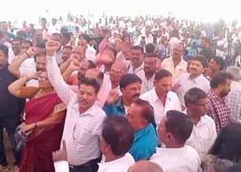 ಸರ್ಕಾರಕ್ಕೆ ಮತ್ತೊಂದು ಡೆಡ್ ಲೈನ್ | ತಾತ್ಕಾಲಿಕ ಮುಷ್ಕರ ಹಿಂಪಡೆದ ಸಾರಿಗೆ ಸಿಬ್ಬಂದಿ