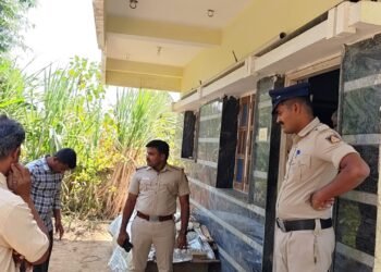 ಐಶಾರಾಮಿ ಕಾರುಗಳಲ್ಲಿ ಬಂದು ಕಳ್ಳತನ ಮಾಡಿದ ವಿಲಾಸಿ ಕಳ್ಳರು | 2 ಮನೆಗಳಲ್ಲಿ ದರೋಡೆ