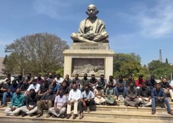 ಮಾಧ್ಯಮ ಪ್ರತಿನಿಧಿಗಳಿಗೆ ವಿಧಾನಸೌಧದಲ್ಲಿ ನಿರ್ಬಂಧ ಖಂಡಿಸಿ ಧರಣಿ