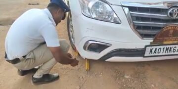 ನೋ ಪಾರ್ಕಿಂಗ್ ಸ್ಥಳಗಳಲ್ಲಿ ವೆಹಿಕಲ್‌ ಪಾರ್ಕಿಂಗ್ | ಸರ್ಕಾರಿ ವಾಹನಕ್ಕೂ ಬಿತ್ತು ಫೈನ್