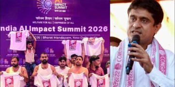 AI ಶೃಂಗದಲ್ಲಿ ‘ಅರೆಬೆತ್ತಲೆ’ ಪ್ರತಿಭಟನೆ | ಯುವ ಕಾಂಗ್ರೆಸ್ ರಾಷ್ಟ್ರೀಯ ಅಧ್ಯಕ್ಷ ಅರೆಸ್ಟ್