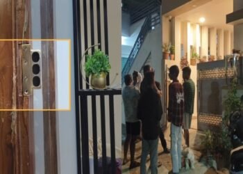 ಮನೆಯಲ್ಲಿ ಯಾರೂ ಇಲ್ಲದ ವೇಳೆ ಖದೀಮರ ಕೈಚಳಕ | ಅರ್ಧ ಕೆ.ಜಿ ಚಿನ್ನಾಭರಣ ದೋಚಿ ಪರಾರಿ!