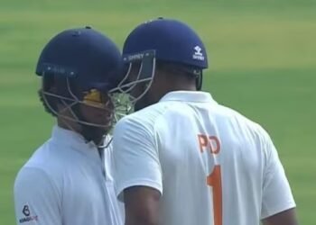 ಮೈದಾನದಲ್ಲೇ ಕರ್ನಾಟಕದ ಆಟಗಾರನಿಗೆ ‘ಹೆಡ್‌ಬಟ್’ ಮಾಡಿದ ಪಾರಸ್ ಡೋಗ್ರಾಗೆ ದಂಡ