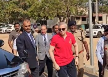 ರಣಜಿ ಫೈನಲ್‌.. ಪಂದ್ಯ ವೀಕ್ಷಿಸಲು ಹುಬ್ಬಳ್ಳಿಗೆ ಆಗಮಿಸಿದ ಜಮ್ಮು ಸಿಎಂ