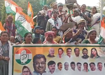 ನರೇಗಾ ವಿವಾದ | ಜಿಲ್ಲಾ ಮಹಿಳಾ ಕಾಂಗ್ರೆಸ್ ವಿನೂತನ ಹೋರಾಟ