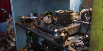 ಚಾ.ನಗರ | ಅಡುಗೆ ಅನಿಲ ಸಿಲಿಂಡರ್ ಸೋರಿಕೆಯಿಂದ ದಂಪತಿಗೆ ಗಾಯ