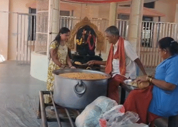 ಬೆಂಗಳೂರಿನ ಪ್ರಸಿದ್ದ ದೇವಾಲಯಕ್ಕೂ ತಟ್ಟಿತು ಸಿಲಿಂಡರ್ ಎಫೆಕ್ಟ್.. ಮಧ್ಯಾಹ್ನದ ಊಟ ಬಂದ್‌!