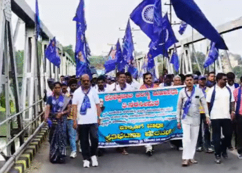 ರಾಜ್ಯ ಸರ್ಕಾರಕ್ಕೆ ಬಿಸಿ ತುಪ್ಪವಾದ ಒಳ ಮೀಸಲಾತಿ.. ಸಿಎಂ ತವರೂರಲ್ಲೇ ಸರ್ಕಾರ ವಿರುದ್ಧ ಹೋರಾಟ!