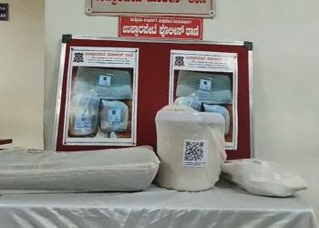 ಚಾಕೊಲೇಟ್ ಕವರ್‌ನಲ್ಲಿ ಡ್ರಗ್ ಡೀಲಿಂಗ್‌ ಮಾಡುತ್ತಿದ್ದ ಭೂಪ ಲಾಕ್!