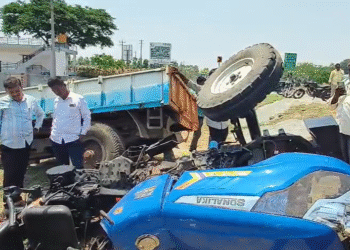 ಡೆಡ್ಲಿ ಆಕ್ಸಿಡೆಂಟ್.. ಛಿದ್ರ ಛಿದ್ರವಾದ ಟ್ರಾಕ್ಟರ್‌!