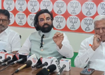 ಯತ್ನಾಳ್ ಈಗಲೂ ನಮ್ಮ ನಾಯಕರೇ – ಶ್ರೀರಾಮುಲು