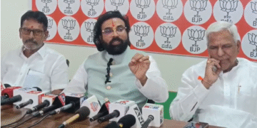 ಯತ್ನಾಳ್ ಈಗಲೂ ನಮ್ಮ ನಾಯಕರೇ –  ಶ್ರೀರಾಮುಲು