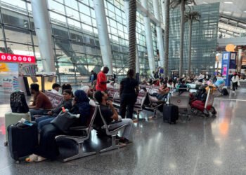 ಮಧ್ಯಪ್ರಾಚ್ಯದಲ್ಲಿ ಯುದ್ಧ | ನಿನ್ನೆ 410 ವಿಮಾನ ರದ್ದು, ಇಂದು 444 ಹಾರಾಟ ಸ್ಥಗಿತ