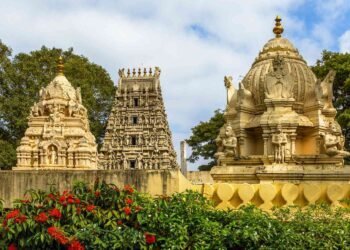 ಮಂಗಳವಾರ ರಕ್ತ ಚಂದ್ರಗ್ರಹಣ | ಬೆಂಗಳೂರಿನ ದೇವಸ್ಥಾನಗಳಲ್ಲಿ ಪೂಜಾ, ದರ್ಶನದ ಸಮಯ ಬದಲು