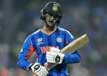 ಅಭಿಷೇಕ್ ಶರ್ಮಾ ಆಟಕ್ಕೆ ‘ಗೌರವ’ ಕೊಡುತ್ತಿಲ್ಲವೇ? ಯುವ ಆಟಗಾರನ ವರ್ತನೆ ಕಂಡು ಕಿಡಿಕಾರಿದ ಮುರಳಿ ಕಾರ್ತಿಕ್!