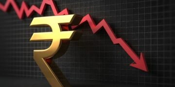 ಡಾಲರ್ ಎದುರು ರೂಪಾಯಿ ಸಾರ್ವಕಾಲಿಕ ಕುಸಿತ : 92.17ಕ್ಕೆ ತಲುಪಿದ ಮೌಲ್ಯ, ಮಾರುಕಟ್ಟೆಗೆ ಆಘಾತ