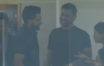 ವಾಂಖೆಡೆಯಲ್ಲಿ ದಿಗ್ಗಜರ ಸಂಗಮ.. ಧೋನಿ-ರೋಹಿತ್ ಪುನರ್ಮಿಲನಕ್ಕೆ ಸಾಕ್ಷಿಯಾದ ಟಿ20 ವಿಶ್ವಕಪ್ ಸೆಮಿಫೈನಲ್!