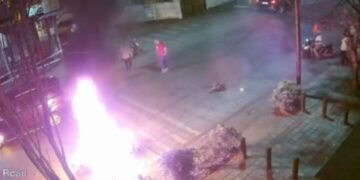 ಹಿಟ್ ಅಂಡ್ ರನ್ ಮಾಡಿ ಎಸ್ಕೇಪ್‌ ಆಗಲು ಯತ್ನ | ಬೈಕ್‌ಗೆ ಡಿಕ್ಕಿ ಹೊಡೆದು ಎಳೆದೊಯ್ಯೊ ರಭಸಕ್ಕೆ ಕಾರಿಗೆ ಬೆಂಕಿ