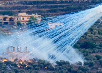 ಲೆಬನಾನ್ ಹಳ್ಳಿಗಳ ಮೇಲೆ ಇಸ್ರೇಲ್‌ನಿಂದ ‘ವೈಟ್ ಫಾಸ್ಫರಸ್’ ದಾಳಿ.. ಏನಿದು ನಿಷೇಧಿತ ಅಸ್ತ್ರ?