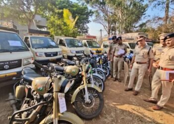 ಕದ್ದ ವಾಹನಗಳನ್ನೇ ಬಳಸಿ ಮತ್ತೆ ಕದಿಯುತ್ತಿದ್ದ ಖತರ್ನಾಕ್​​ ಕಳ್ಳರ ಬಂಧನ!