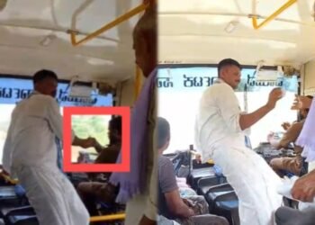 ಬಸ್‌ ಚಲಿಸುತ್ತಲೇ ಟಿಕೆಟ್ ವಿತರಣೆ.. ಪ್ರಯಾಣಿಕರ ಜೀವದ ಜೊತೆ ಇದೆಂತಾ ಚೆಲ್ಲಾಟ