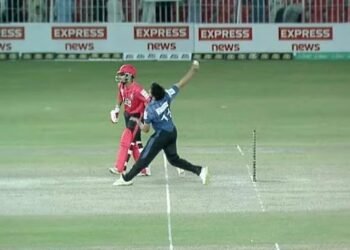 ಕ್ರಿಕೆಟ್ ಲೋಕದಲ್ಲಿ ಸಂಚಲನ ಮೂಡಿಸಿದ ಭೀಕರ ನೋ-ಬಾಲ್.. ಅಸದ್ ಅಖ್ತರ್ ಎಸೆತಕ್ಕೆ ಮರುಕಳಿಸಿತು ಕರಾಳ ನೆನಪು!