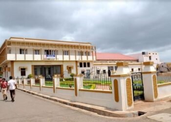 ಉಪನ್ಯಾಸಕರು, ಶಿಕ್ಷಕರು, ಎಸ್‌ಡಿಎ ಹುದ್ದೆಗಳ ನೇಮಕಾತಿ.. ಕೂಡಲೇ ಅರ್ಜಿ ಸಲ್ಲಿಸಿ