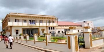 ಉಪನ್ಯಾಸಕರು, ಶಿಕ್ಷಕರು, ಎಸ್‌ಡಿಎ ಹುದ್ದೆಗಳ ನೇಮಕಾತಿ.. ಕೂಡಲೇ ಅರ್ಜಿ ಸಲ್ಲಿಸಿ