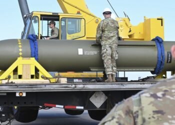 ಇರಾನ್ ಕ್ಷಿಪಣಿ ನೆಲೆಗಳ ಮೇಲೆ ಅಮೆರಿಕದ ಭೀಕರ ‘ಬಂಕರ್ ಬಸ್ಟರ್’ ಬಾಂಬ್ ದಾಳಿ!