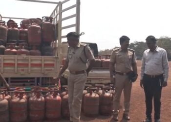 ಸಿಲಿಂಡರ್ ಸಮಸ್ಯೆಯನ್ನೇ ದುರ್ಬಳಕೆ ಮಾಡಿಕೊಂಡ ನಾಲ್ವರು ಪೊಲೀಸ್ ವಶಕ್ಕೆ!