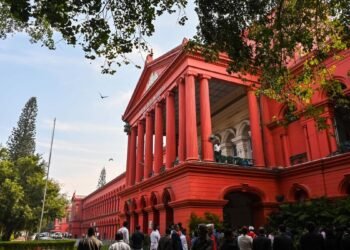 ಕರ್ನಾಟಕ ಹೈಕೋರ್ಟ್‌ನಲ್ಲಿ 70 ಹುದ್ದೆಗಳ ನೇಮಕಾತಿ.. 1.42 ಲಕ್ಷ ರೂ. ಭರ್ಜರಿ ಸಂಬಳ!