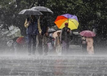 ಕರ್ನಾಟಕದಲ್ಲಿ ಇನ್ನೆರಡು ದಿನ ಮಳೆಯಾರ್ಭಟ ಫಿಕ್ಸ್‌.. ಆರೆಂಜ್ ಅಲರ್ಟ್ ಘೋಷಣೆ!