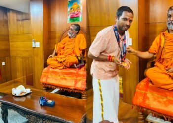 ಗೇರುಸೊಪ್ಪ ಆಂಜನೇಯ ಸ್ವಾಮಿ ಆಶೀರ್ವಾದ ಪಡೆದ ಟೀಂ ಇಂಡಿಯಾ ಥ್ರೋಡೌನ್ ಸ್ಪೆಷಲಿಸ್ಟ್