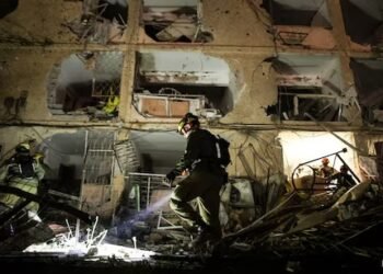 ಇಸ್ರೇಲ್ ಅಣುಶಕ್ತಿ ಕೇಂದ್ರದ ಮೇಲೆ ಇರಾನ್ ಭೀಕರ ದಾಳಿ : ದಿಮೋನಾ, ಅರಾದ್‌ನಲ್ಲಿ ನೂರಕ್ಕೂ ಹೆಚ್ಚು ಜನರಿಗೆ ಗಾಯ