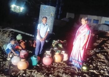 ಕಲಬುರಗಿಯಲ್ಲಿ ನೀರಿಗಾಗಿ ಹಾಹಾಕಾರ.. ಬೇಸಿಗೆಗೂ ಮುನ್ನವೇ ಬತ್ತಿದ ಜಲಮೂಲ