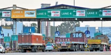 ವಾಹನ ಸವಾರರಿಗೆ ಮತ್ತೊಂದು ಕಹಿ ಸುದ್ದಿ.. ಏ.1ರಿಂದ ರಾಜ್ಯದ 9 ರಾಷ್ಟ್ರೀಯ ಹೆದ್ದಾರಿಗಳಲ್ಲಿ ಟೋಲ್‌ ದರ ಹೆಚ್ಚಳ!