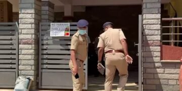 ಡಬಲ್ ಮರ್ಡರ್ಗೆ ಬೆಚ್ಚಿಬಿದ್ದ ಬೆಂಗಳೂರು.. ಮನೆಗೆ ಬಂದ ಅಕ್ಕ-ತಮ್ಮನನ್ನೇ ಕೊಚ್ಚಿ ಕೊಂದ ಅಪ್ರಾಪ್ತ ಬಾಲಕ!