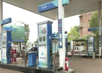 ಪೆಟ್ರೋಲ್, ಡೀಸೆಲ್ ಖಾಲಿ.. ಬೀದರ್ನಲ್ಲಿ 7ಕ್ಕೂ ಹೆಚ್ಚು ಬಂಕ್ಗಳು ಬಂದ್!