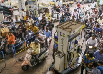 ದೇಶದಲ್ಲಿ ಲಾಕ್ಡೌನ್ ಆಗಲ್ಲ, ವದಂತಿಗಳನ್ನು ನಂಬದಿರಿ – ನಾಗರಿಕರಿಗೆ ಕೇಂದ್ರ ಸರ್ಕಾರ ಅಭಯ!