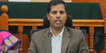 ಕ್ಯಾನ್‌ಗಳಲ್ಲಿ ಪೆಟ್ರೋಲ್ ತುಂಬಿಸಿ ಕೊಟ್ಟರೆ ಬಂಕ್ ಮಾಲೀಕರ ವಿರುದ್ಧ ಕ್ರಮ – ಮಂಡ್ಯ ಡಿಸಿ ಎಚ್ಚರಿಕೆ!